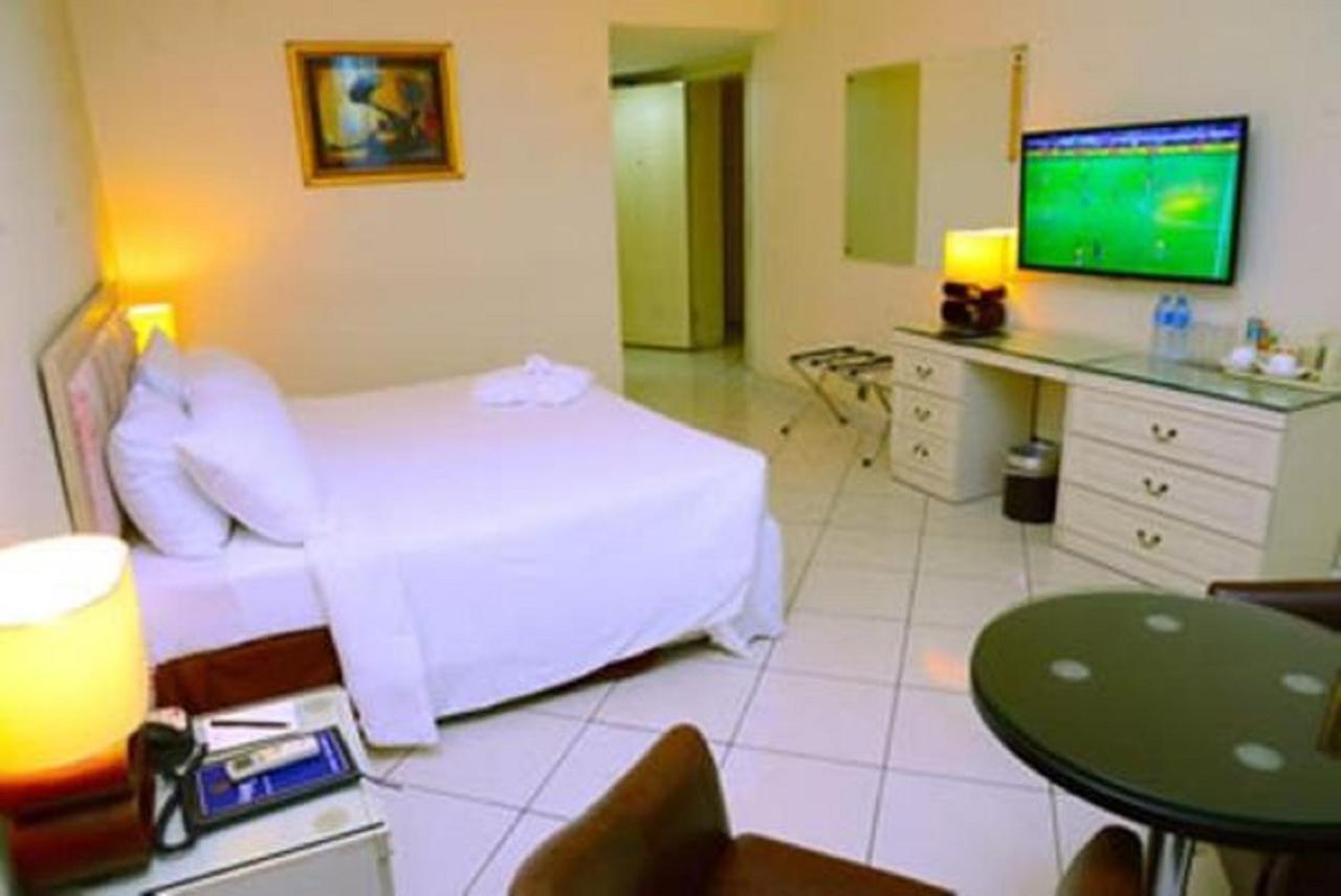 Golden Royale Hotel Enugu Dış mekan fotoğraf