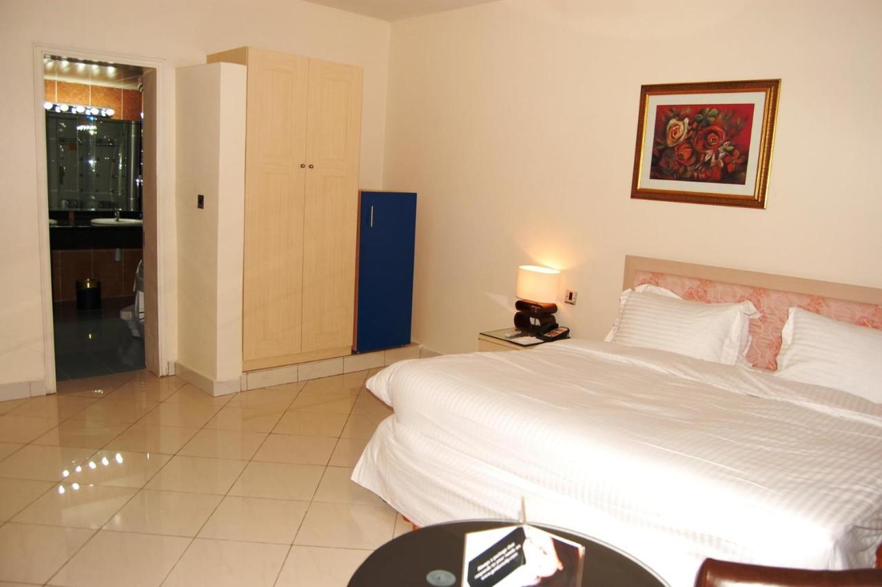 Golden Royale Hotel Enugu Dış mekan fotoğraf