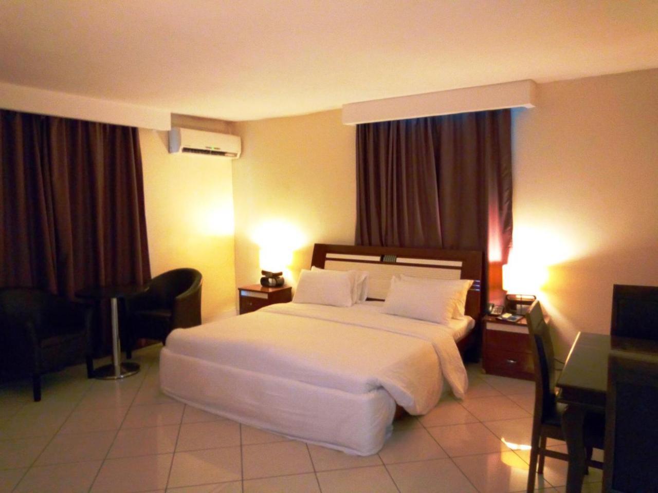 Golden Royale Hotel Enugu Dış mekan fotoğraf