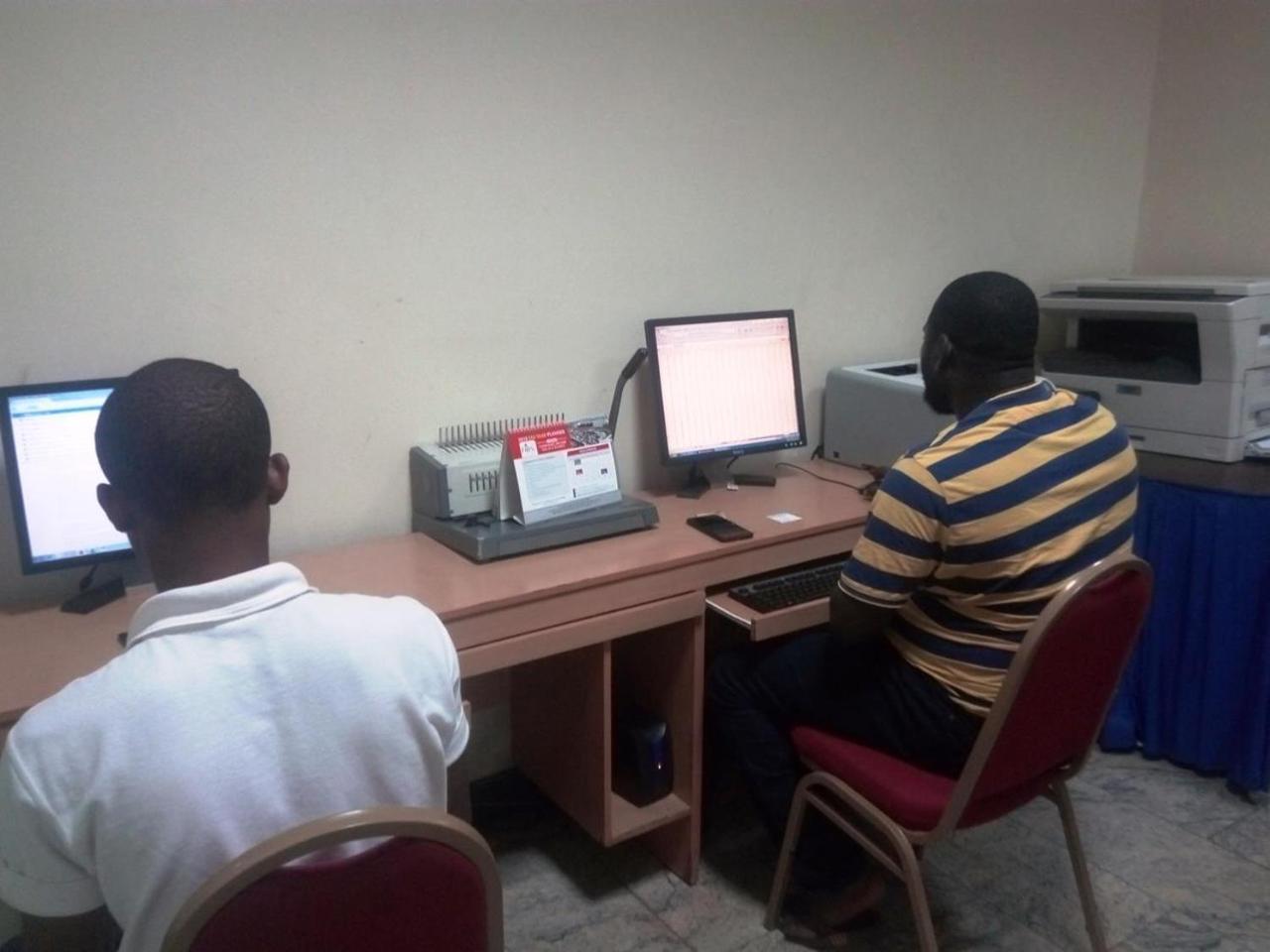 Golden Royale Hotel Enugu Dış mekan fotoğraf