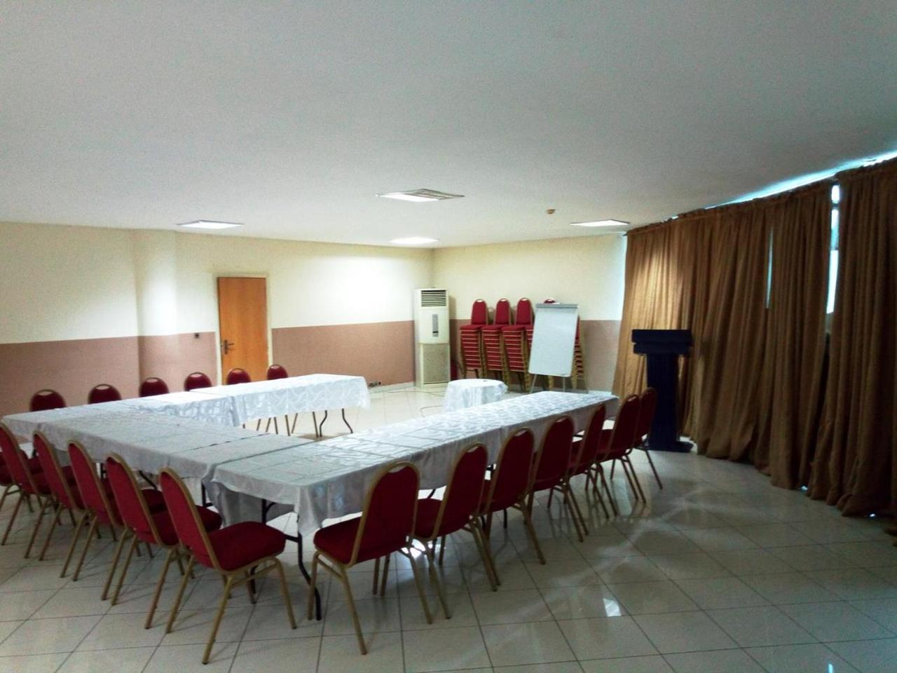 Golden Royale Hotel Enugu Dış mekan fotoğraf